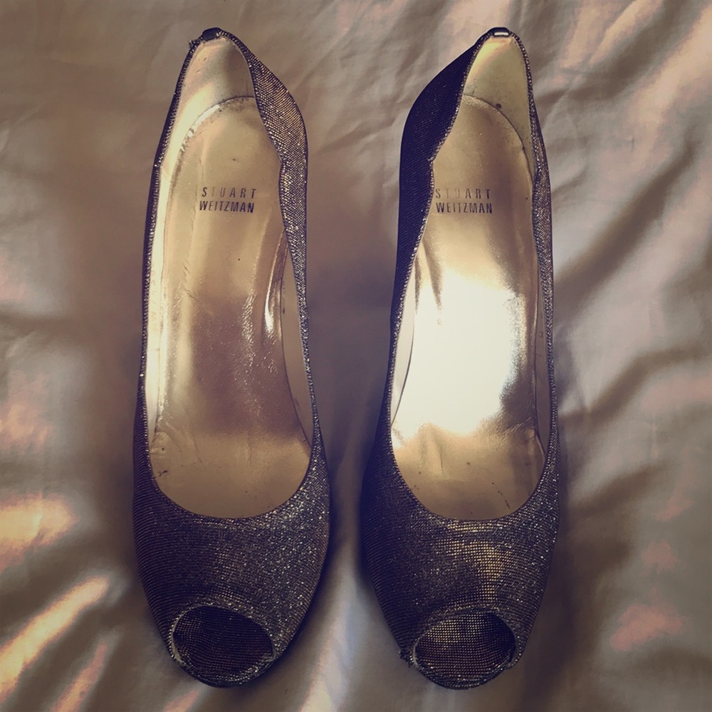Fun festive Stuart Weitzman peep-toe heels!!!